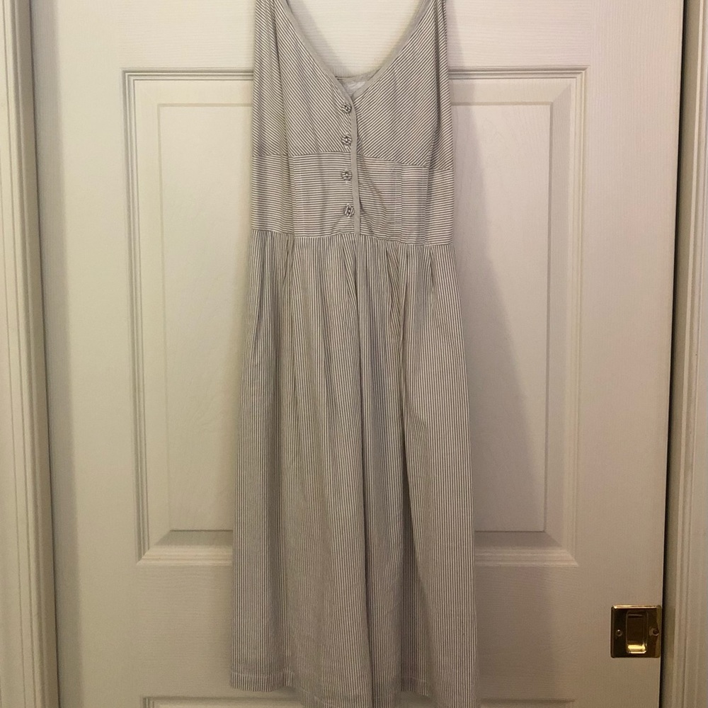 Grey & White Converse One-Star Dress.